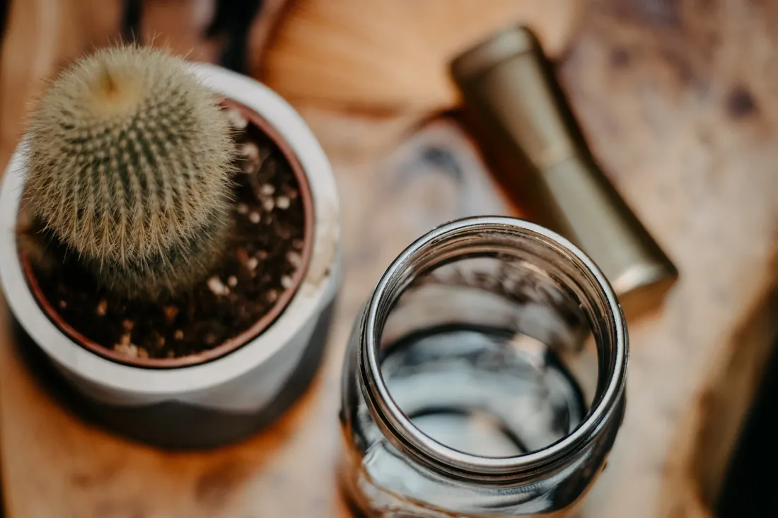 Applying a custom spray tan solution